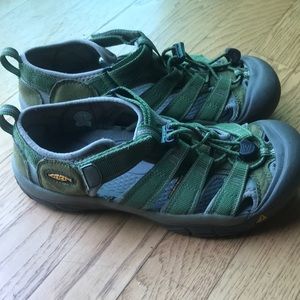 Keen Newport Sandal size 6